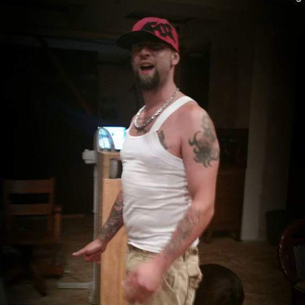 Meet your Posher, Clint